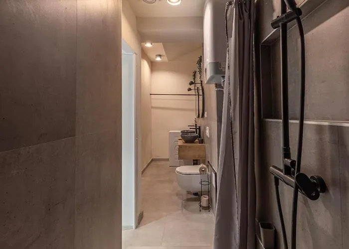 Lejlighed Ivo's Garden Apartment, Near The Old Town *